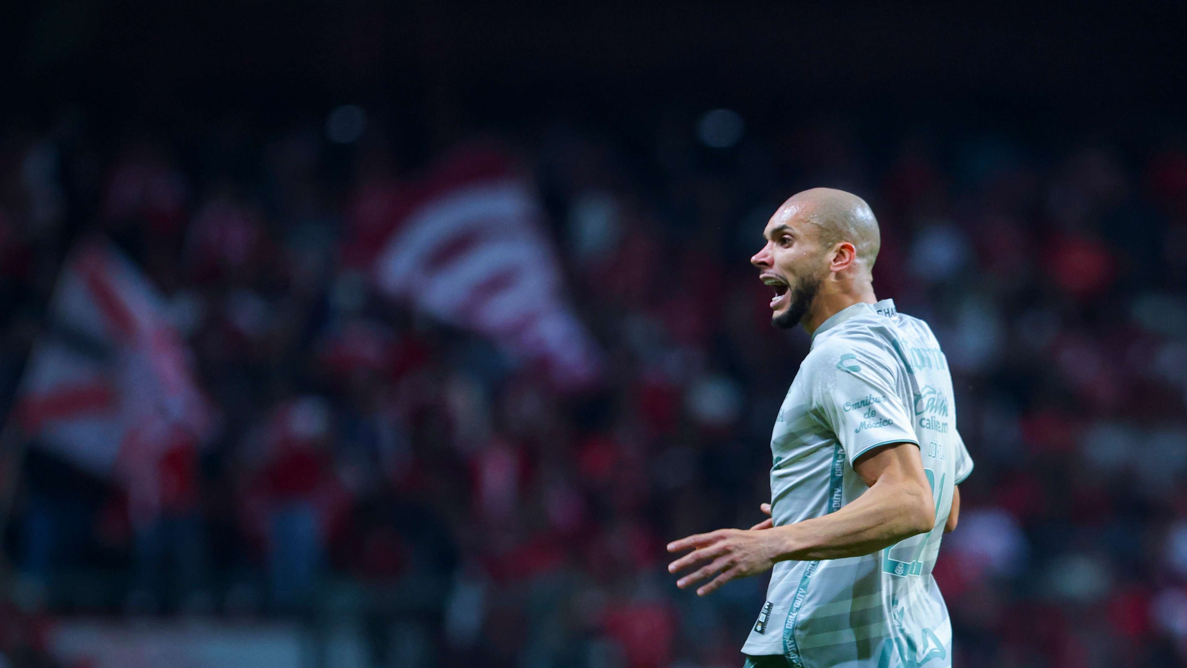 两队比分咬 两队比分咬